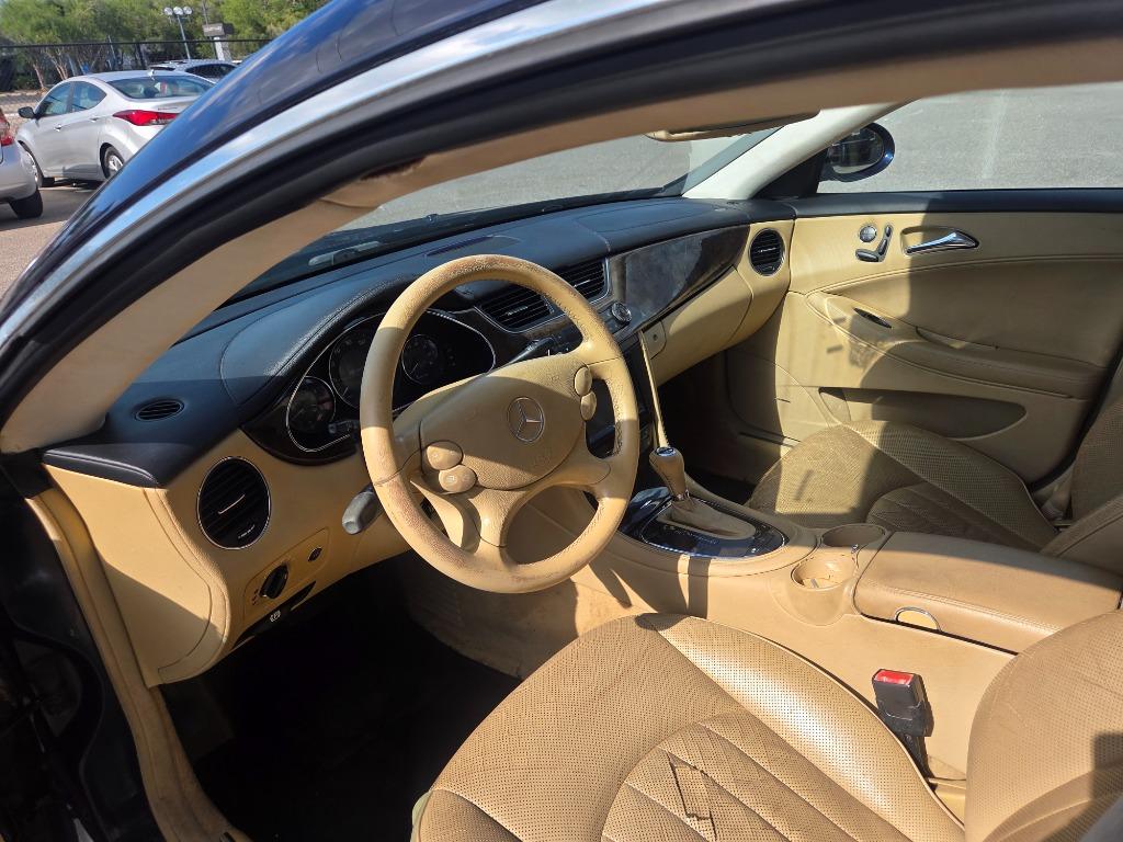 2006 Mercedes-Benz CLS-Class - $3,497