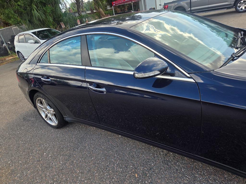2006 Mercedes-Benz CLS-Class - $3,497