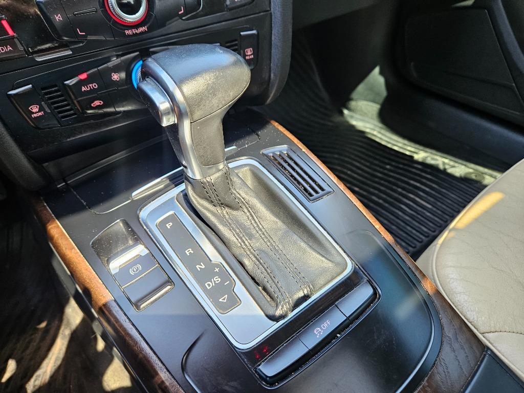 2013 Audi A4 2.0T quattro Premium photo