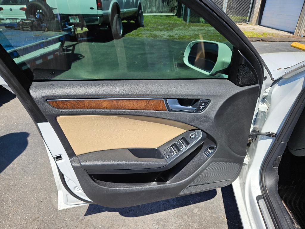 2013 Audi A4 2.0T quattro Premium photo