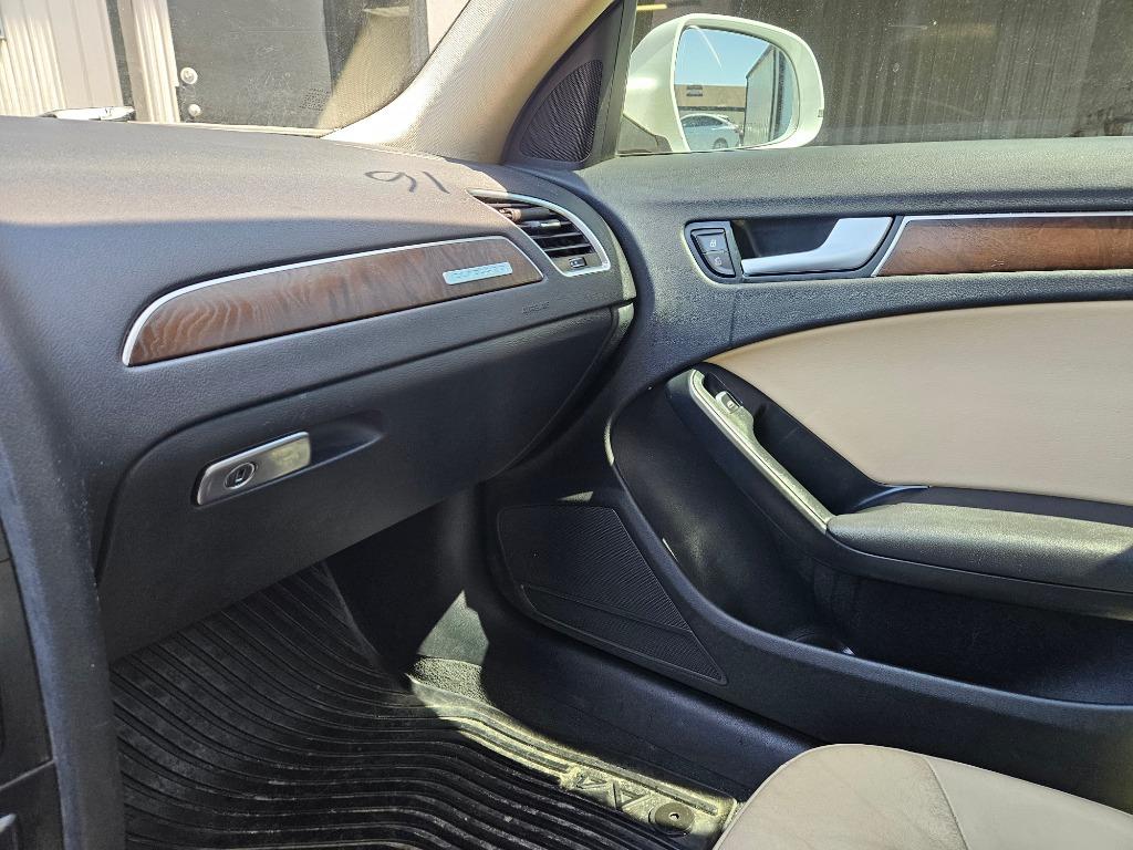2013 Audi A4 2.0T quattro Premium photo