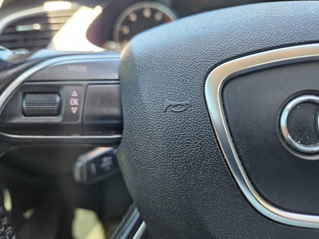 2013 Audi A4 2.0T quattro Premium photo