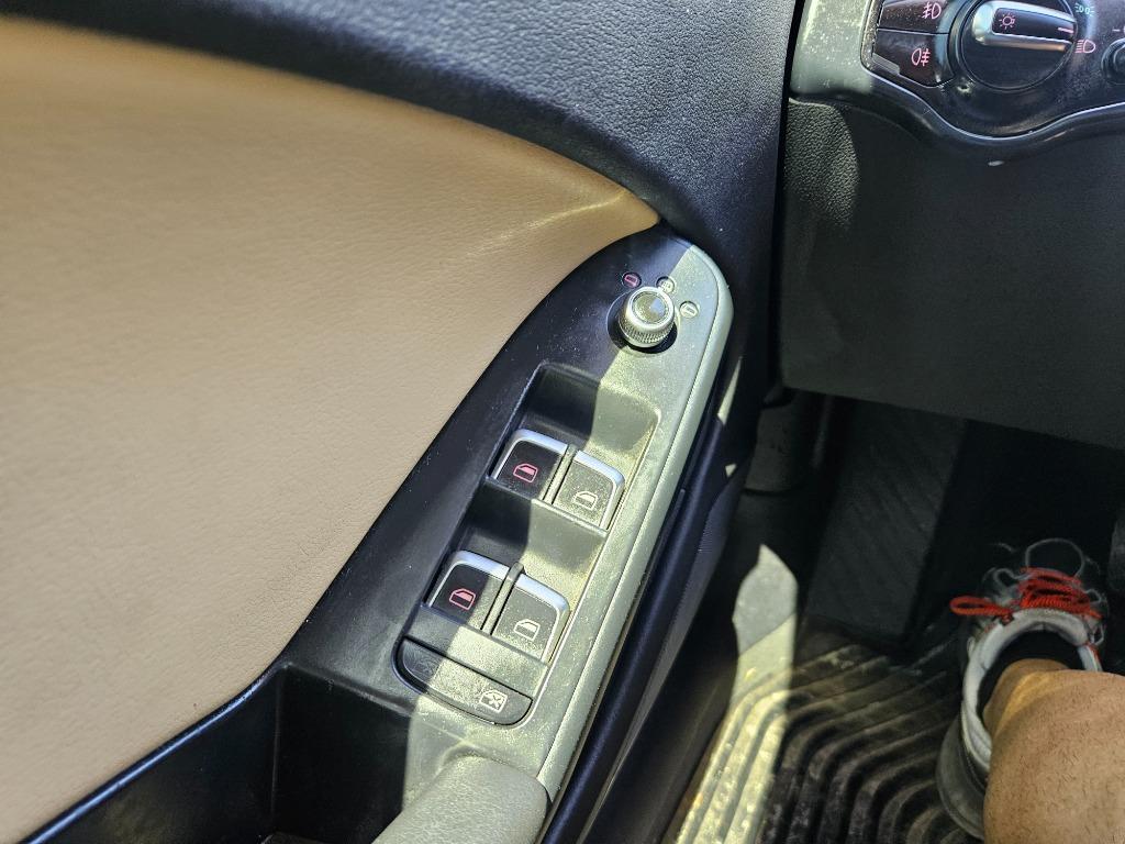 2013 Audi A4 2.0T quattro Premium photo