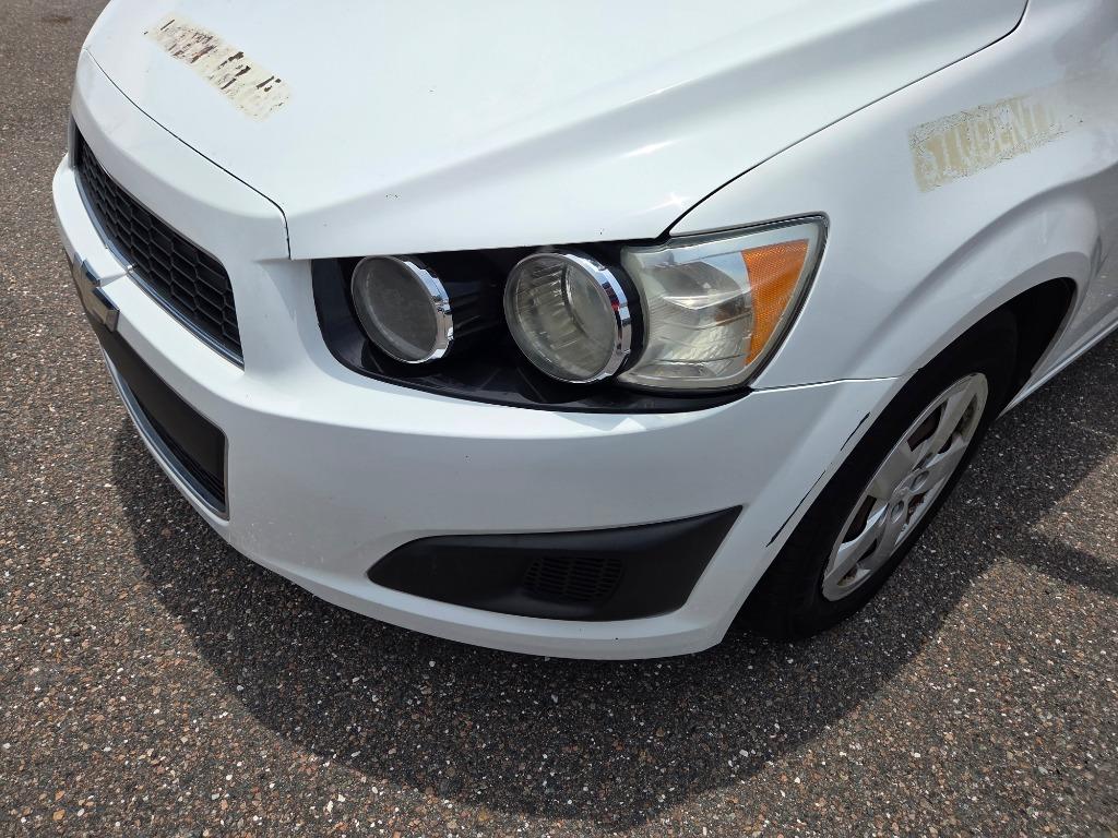 2016 Chevrolet Sonic - $1,997