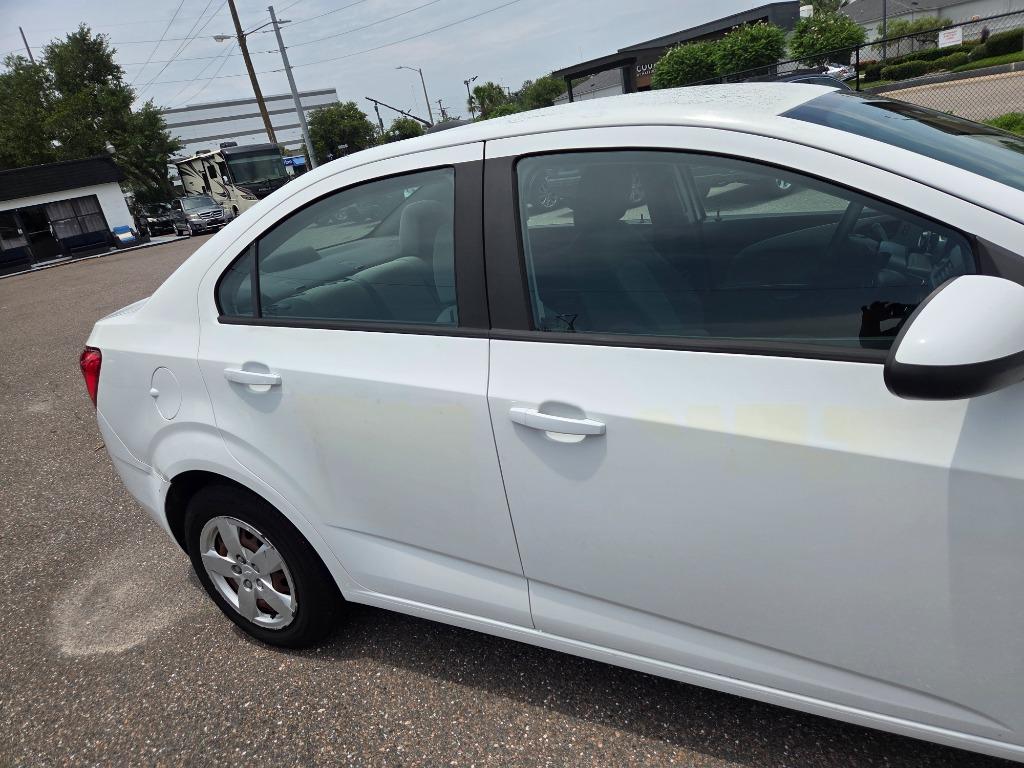 2016 Chevrolet Sonic - $1,997