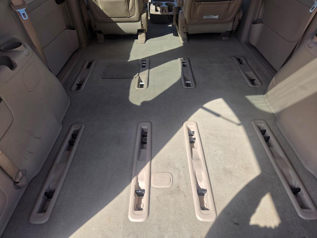2007 Kia Sedona - $2,497