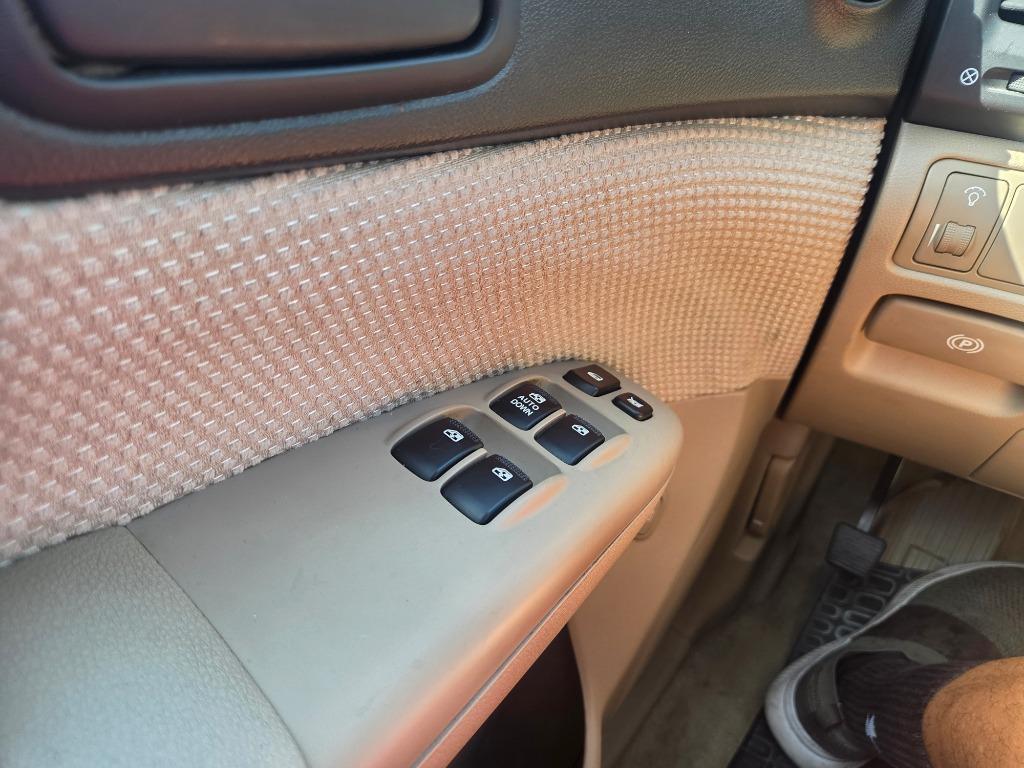 2007 Kia Sedona - $2,497