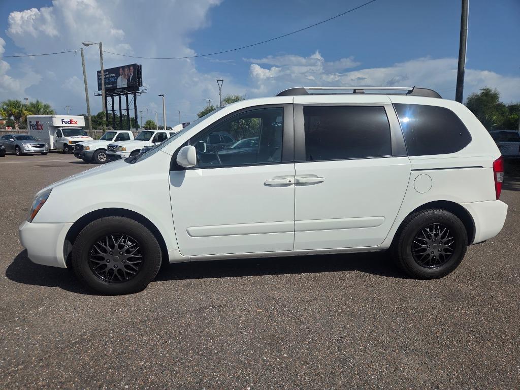 2007 Kia Sedona - $2,497