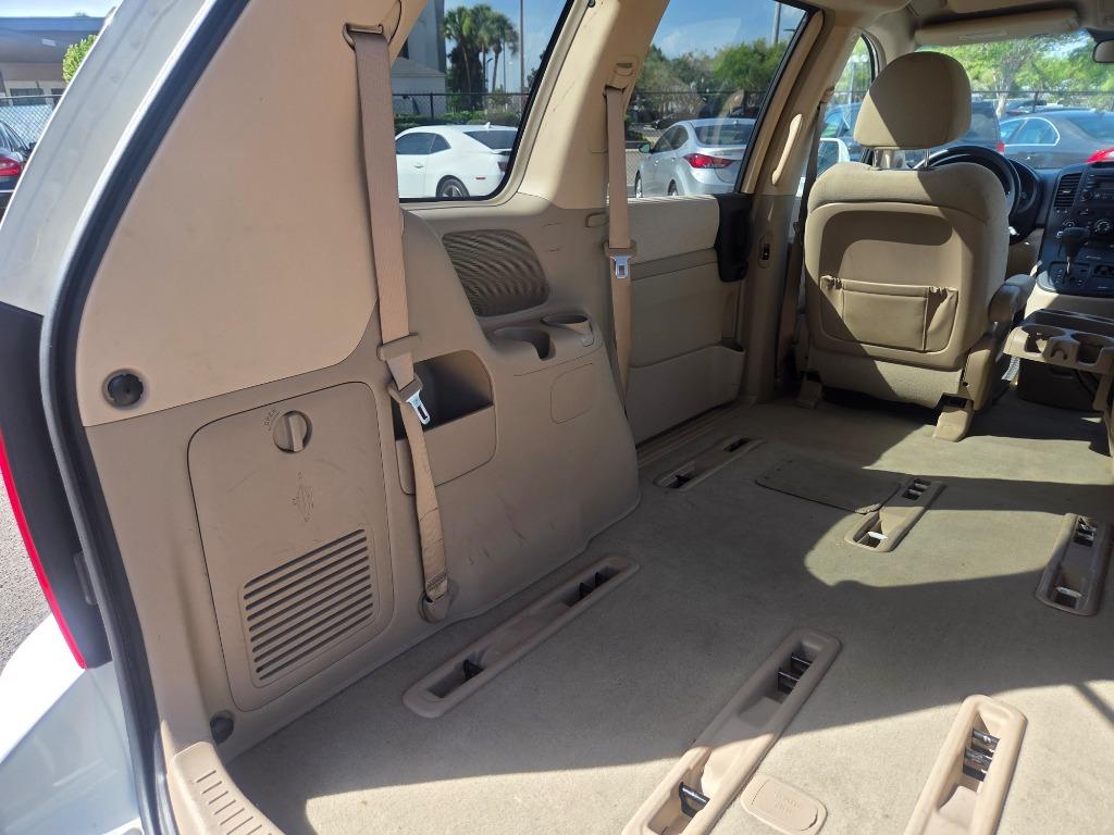 2007 Kia Sedona - $2,497