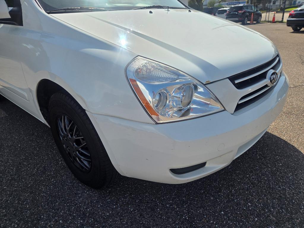 2007 Kia Sedona - $2,497