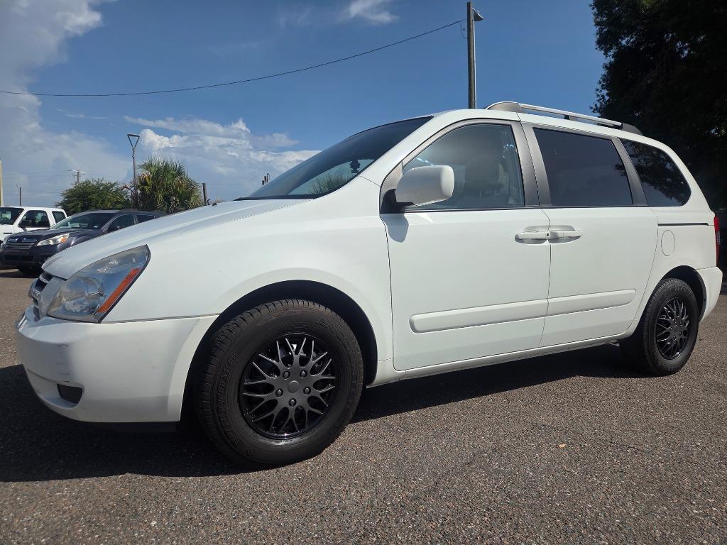 2007 Kia Sedona - $2,497