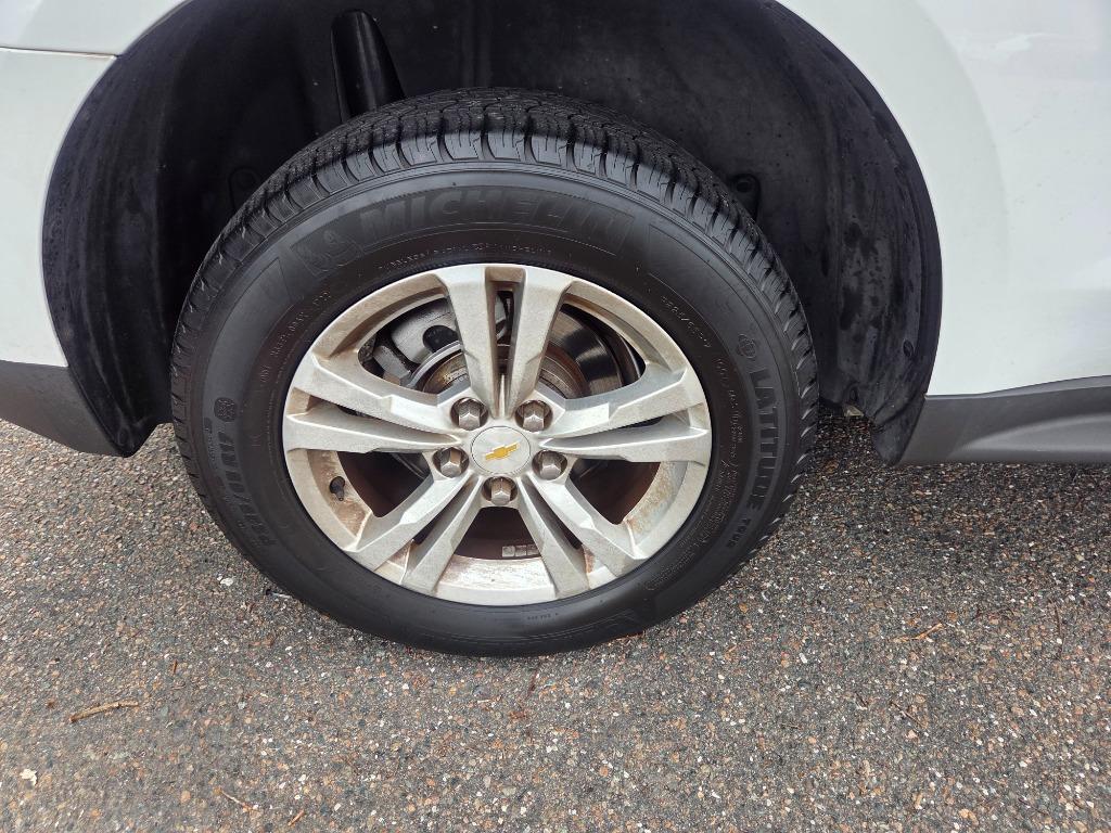2015 Chevrolet Equinox - $2,997