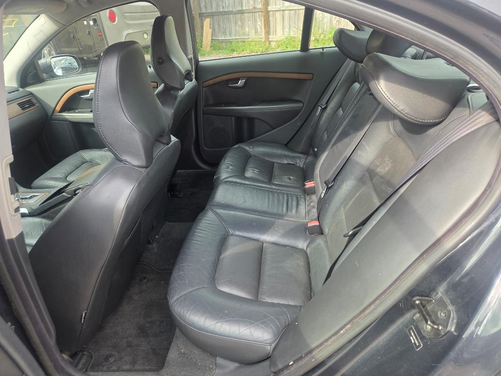 2010 Volvo S80 - $2,497