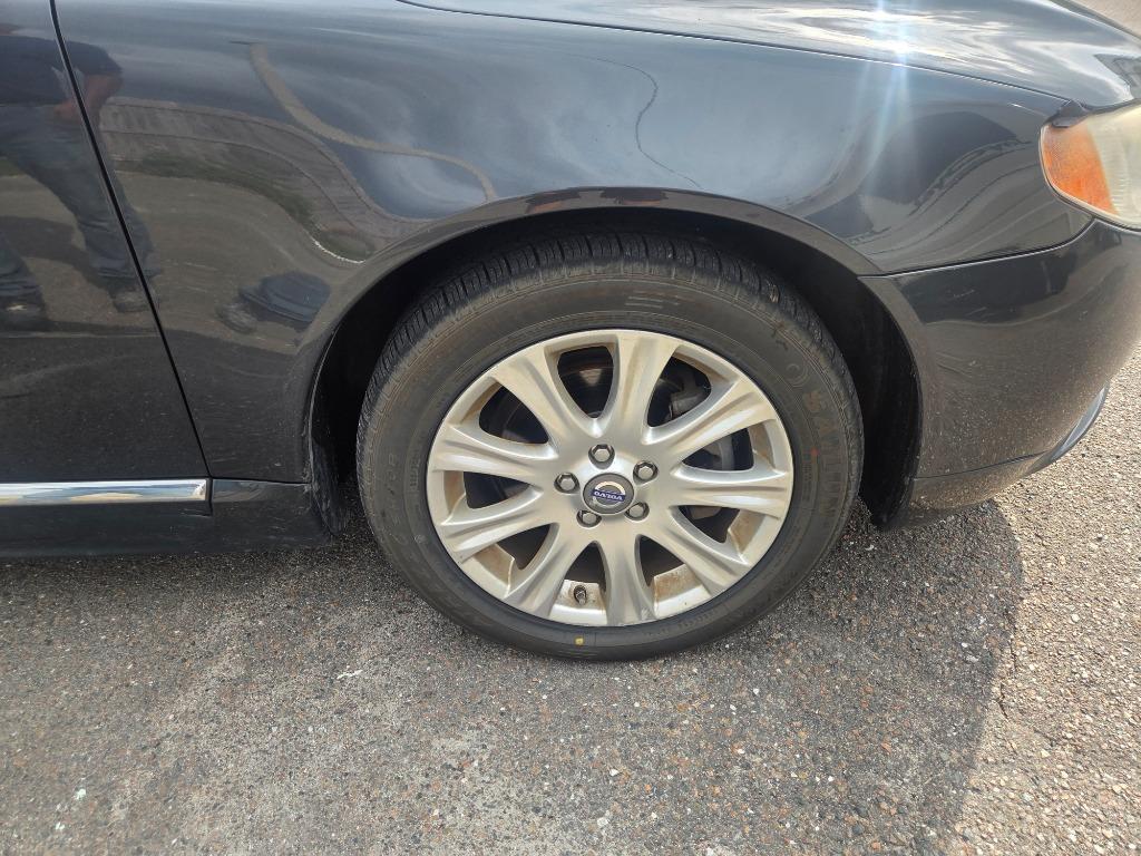 2010 Volvo S80 - $2,497