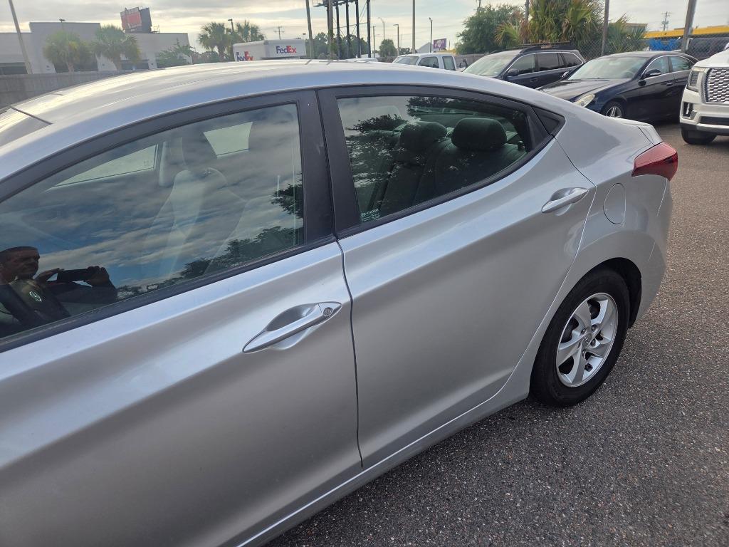 2014 Hyundai Elantra - $2,997