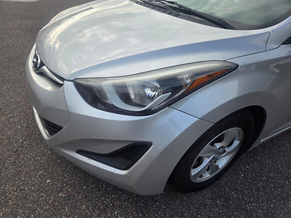 2014 Hyundai Elantra - $2,997