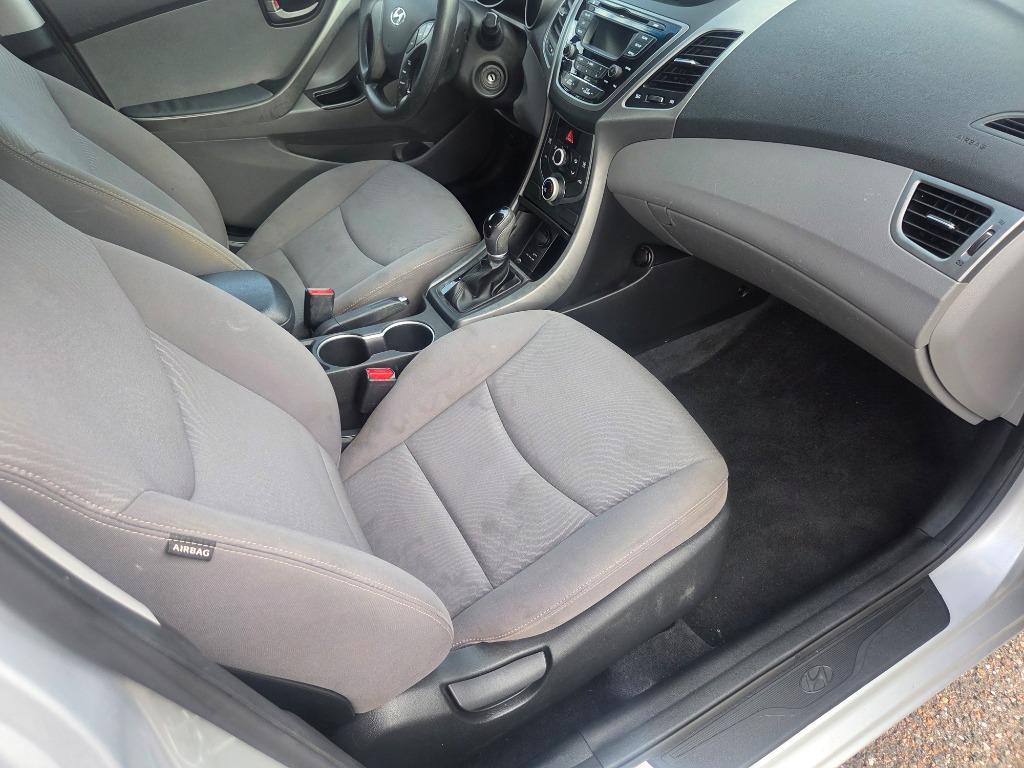 2014 Hyundai Elantra - $2,997