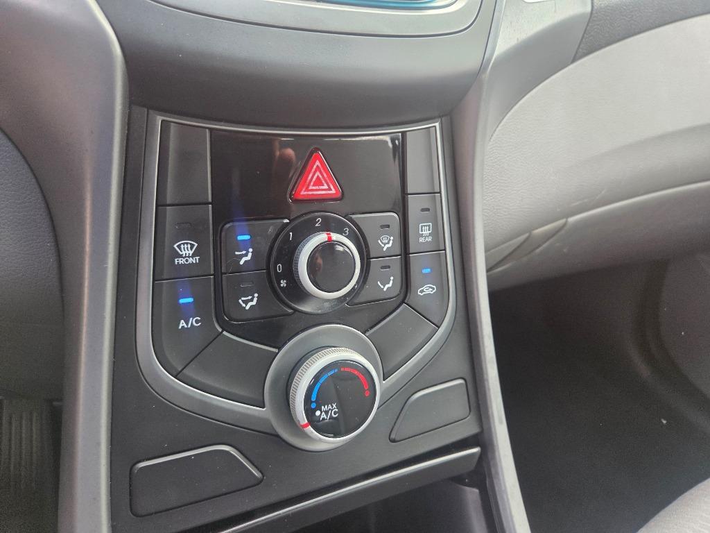 2014 Hyundai Elantra - $2,997