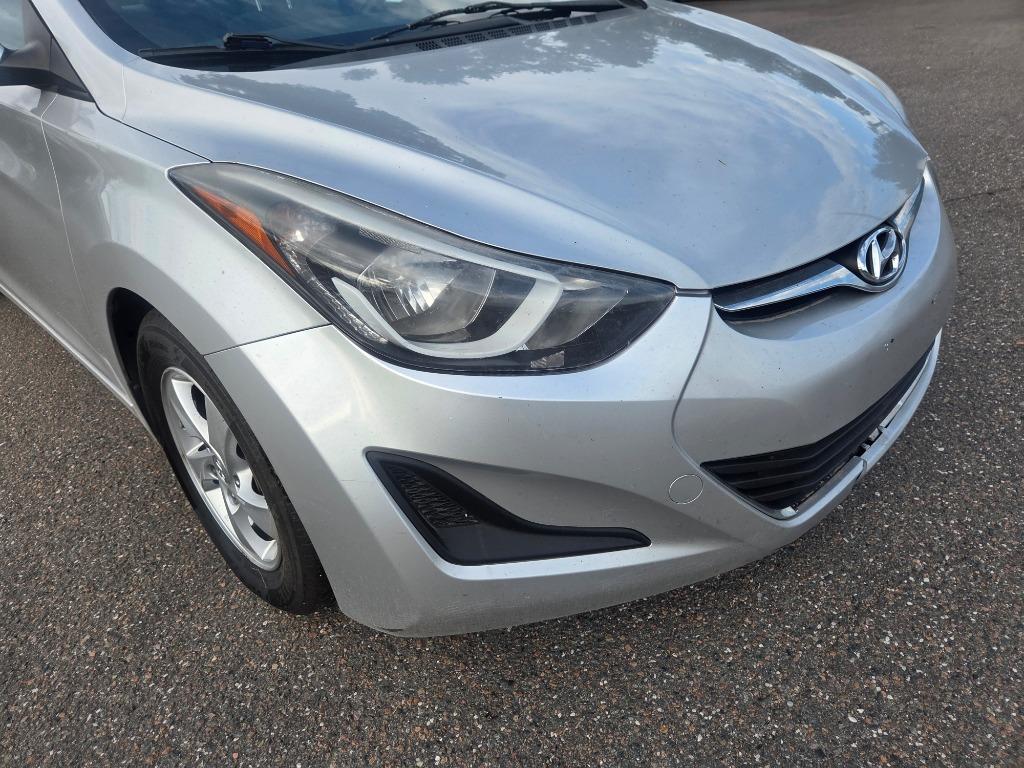 2014 Hyundai Elantra - $2,997
