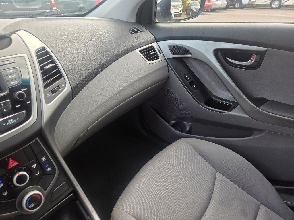 2014 Hyundai Elantra - $2,997
