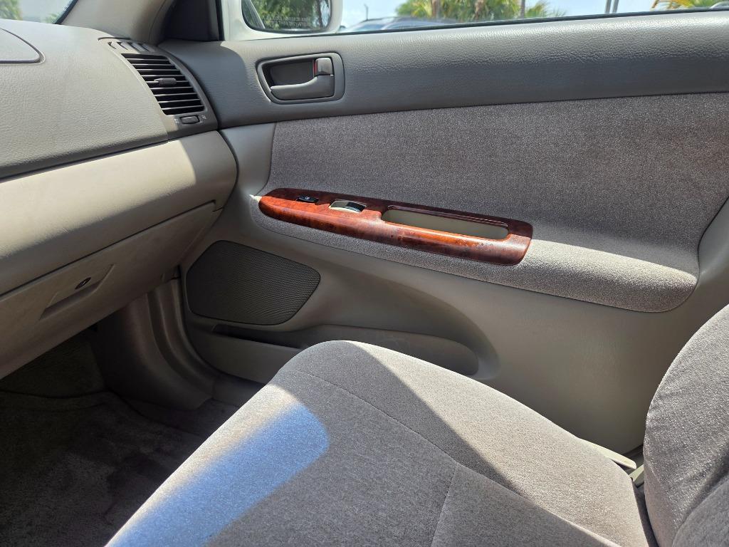 2004 Toyota Camry - $2,997