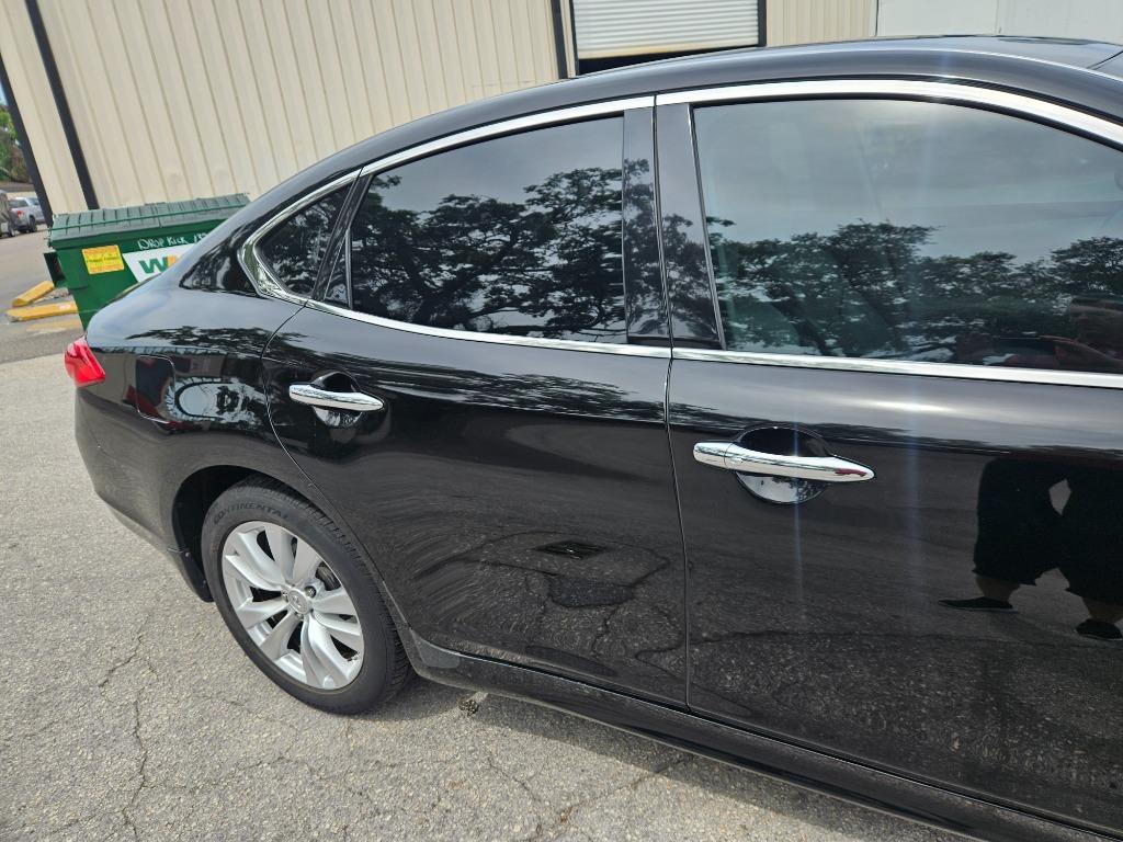 2011 Infiniti M37 photo
