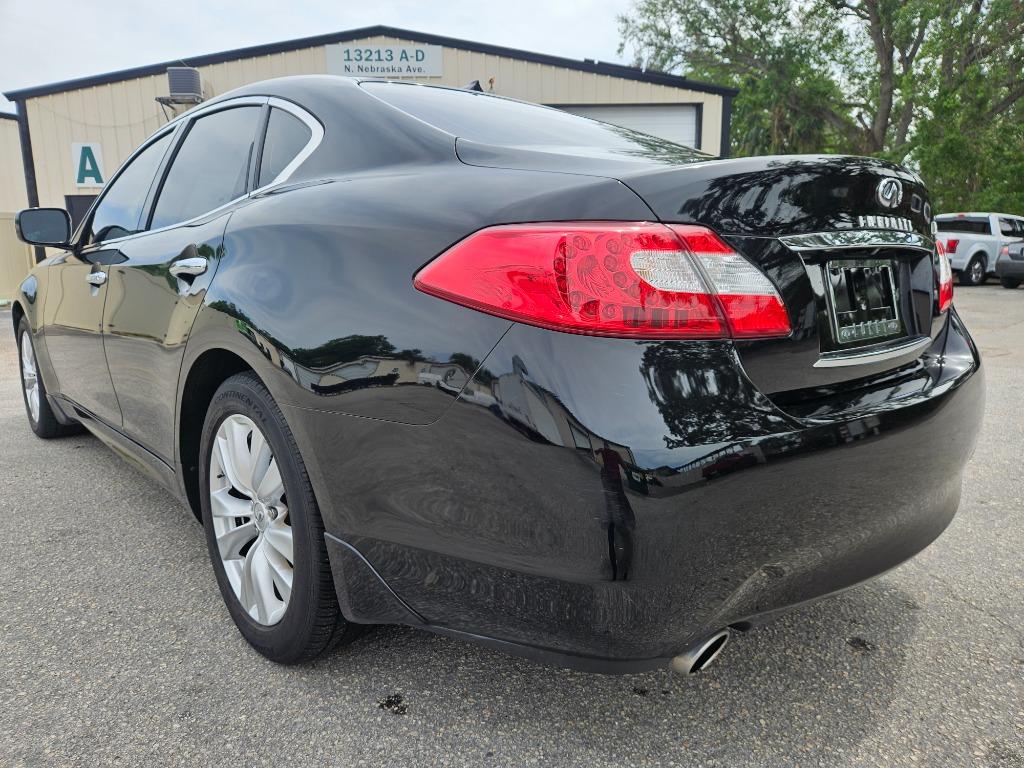 2011 Infiniti M37 photo
