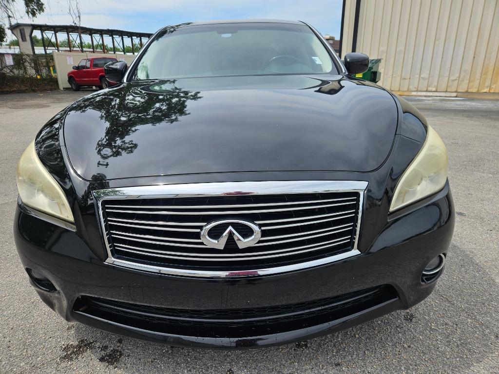 2011 Infiniti M37 photo