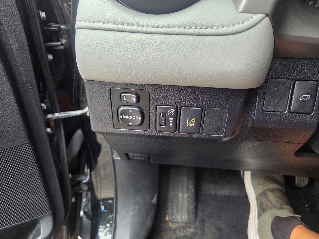 2017 Toyota RAV4 - $9,990