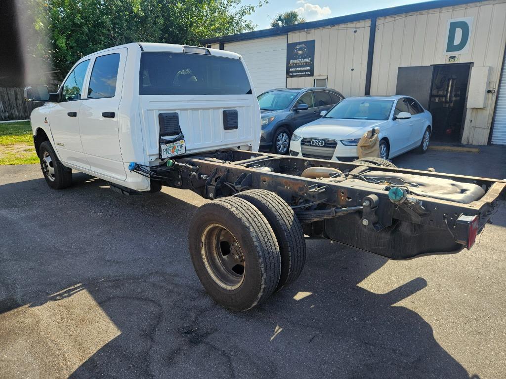 2021 RAM 3500 CAB/Chassis TRADESMAN photo