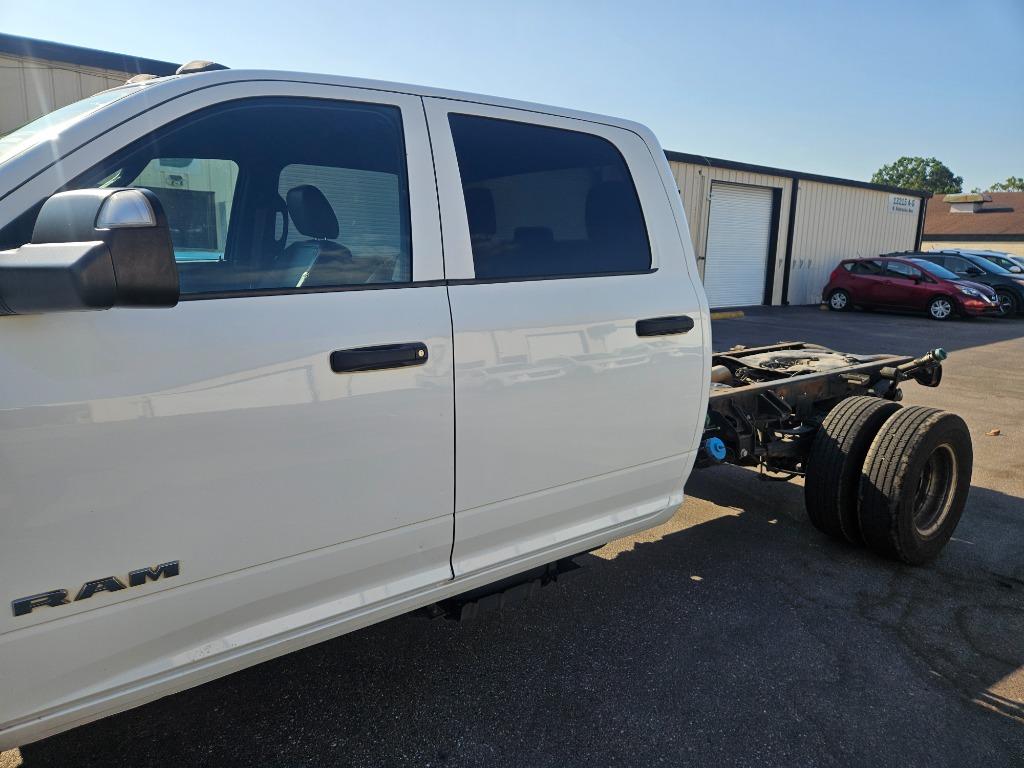 2021 RAM 3500 CAB/Chassis TRADESMAN photo