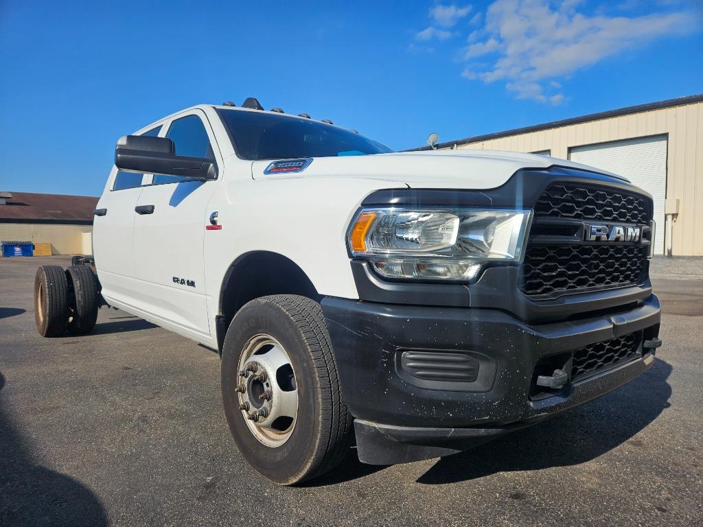 2021 RAM 3500 CAB/Chassis TRADESMAN photo