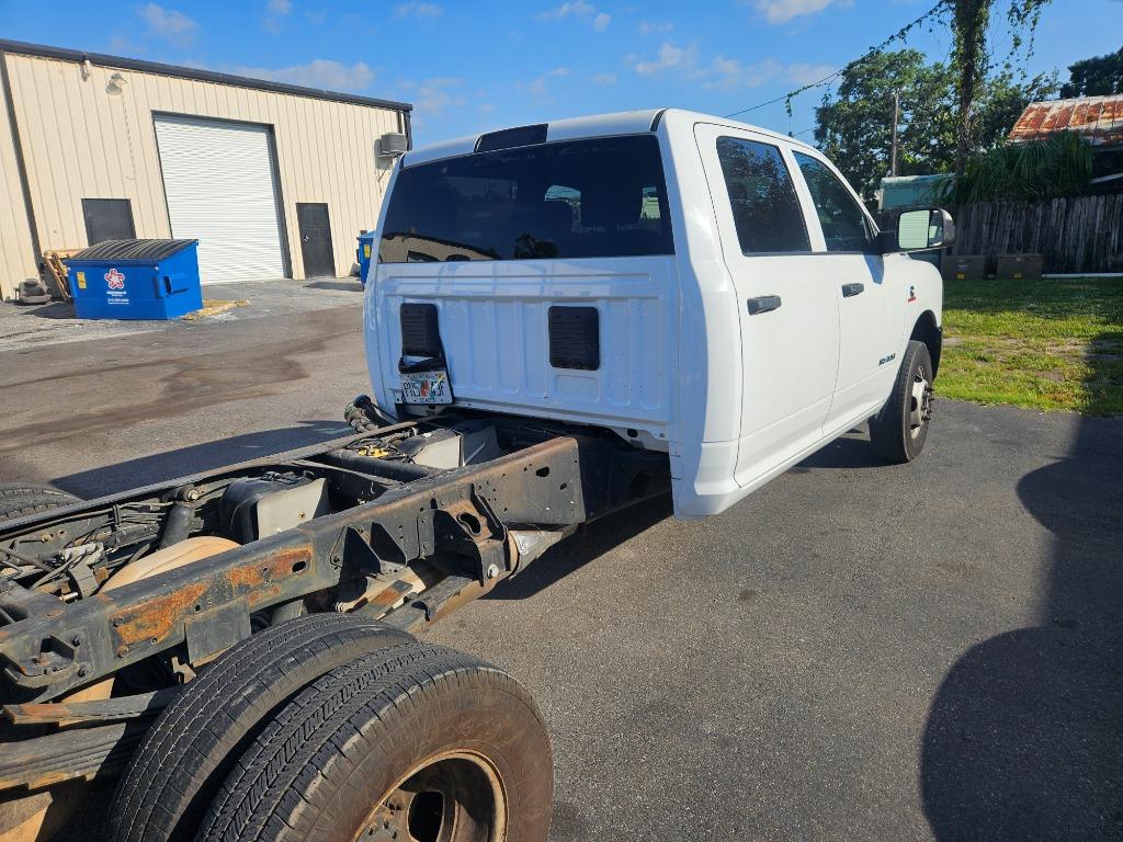 2021 RAM 3500 CAB/Chassis TRADESMAN photo