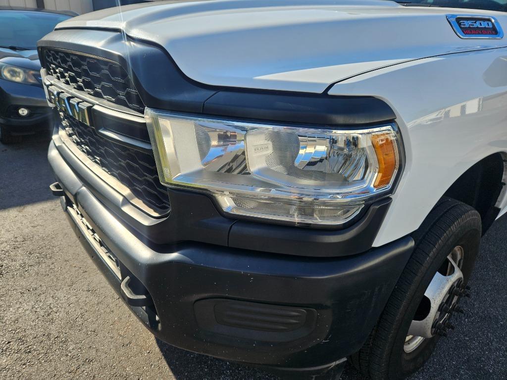 2021 RAM 3500 CAB/Chassis TRADESMAN photo