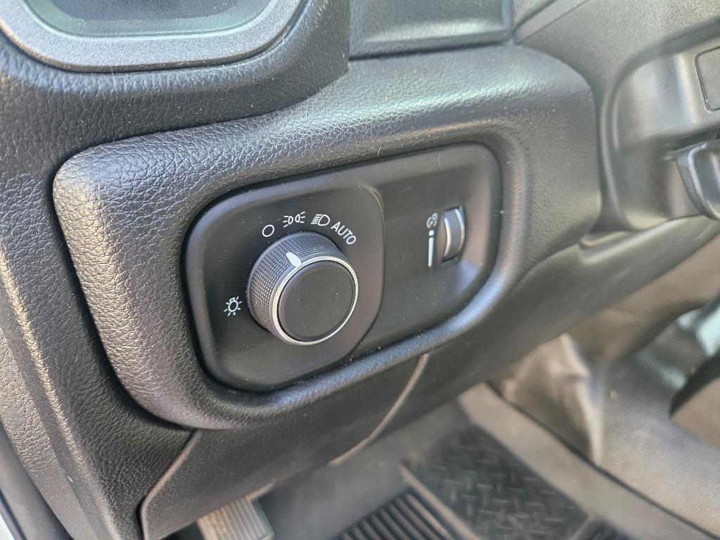 2021 RAM 3500 CAB/Chassis TRADESMAN photo