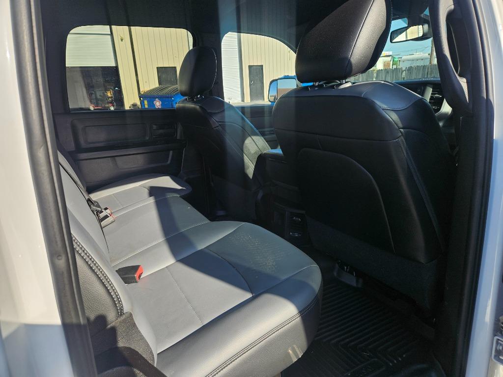 2021 RAM 3500 CAB/Chassis TRADESMAN photo
