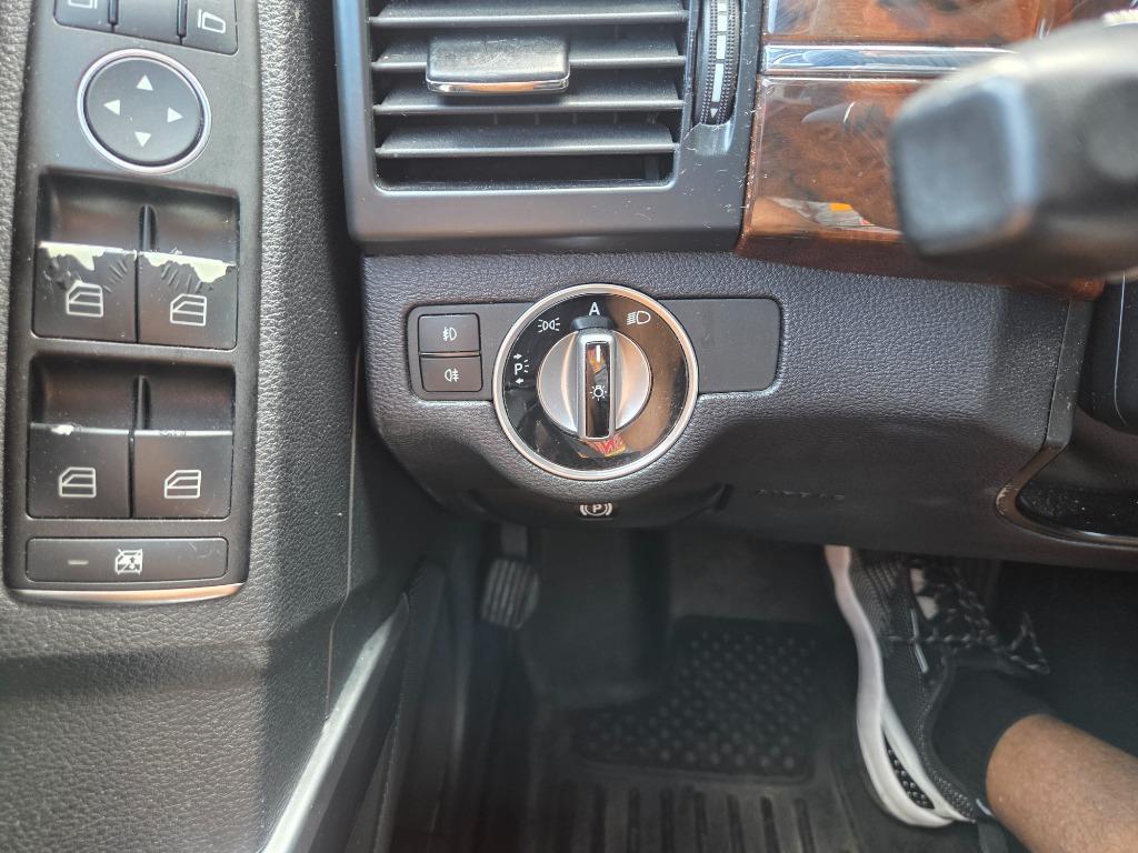 2011 Mercedes-Benz GLK-Class - $6,990