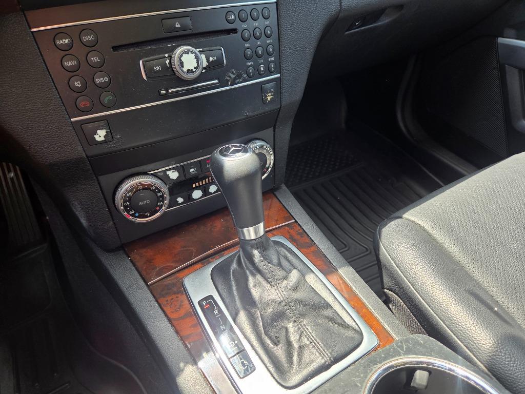 2011 Mercedes-Benz GLK-Class - $6,990