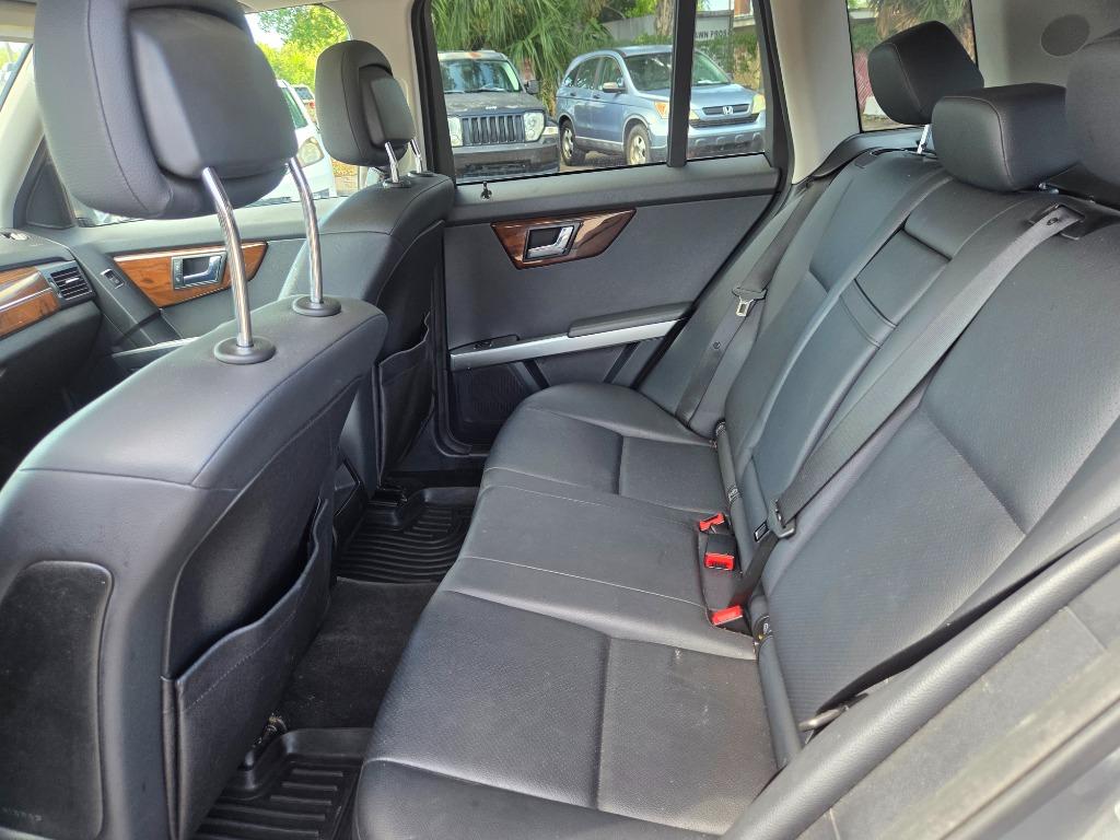 2011 Mercedes-Benz GLK-Class - $6,990