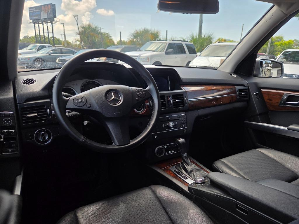 2011 Mercedes-Benz GLK-Class - $6,990