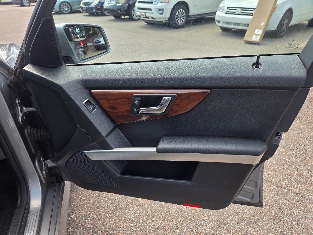 2011 Mercedes-Benz GLK-Class - $6,990