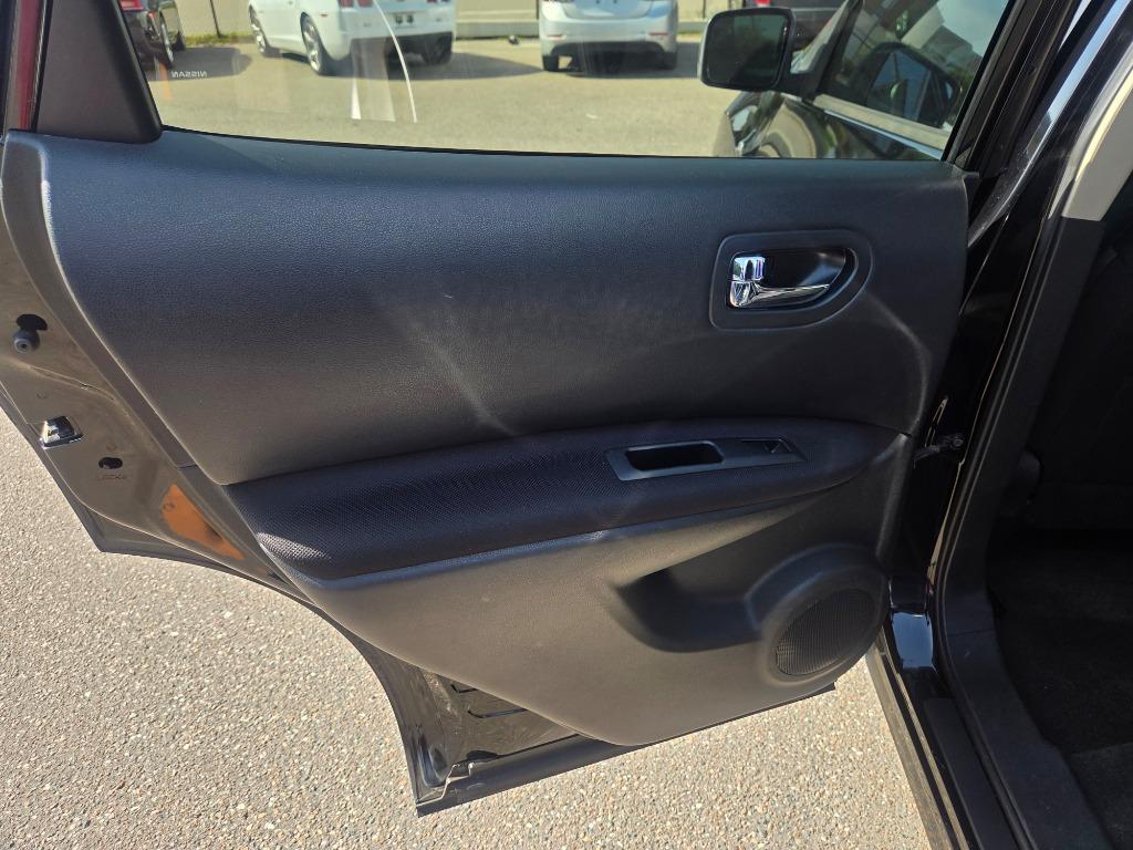2015 Nissan Rogue - $3,497