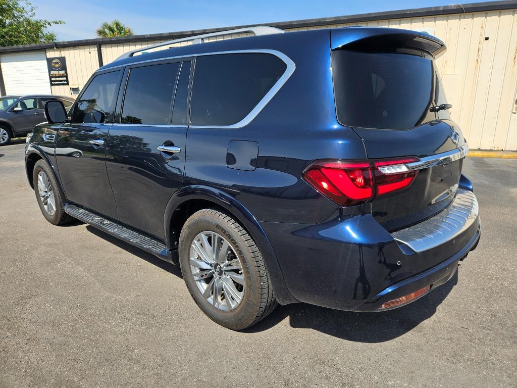 2021 Infiniti QX80 Luxe photo