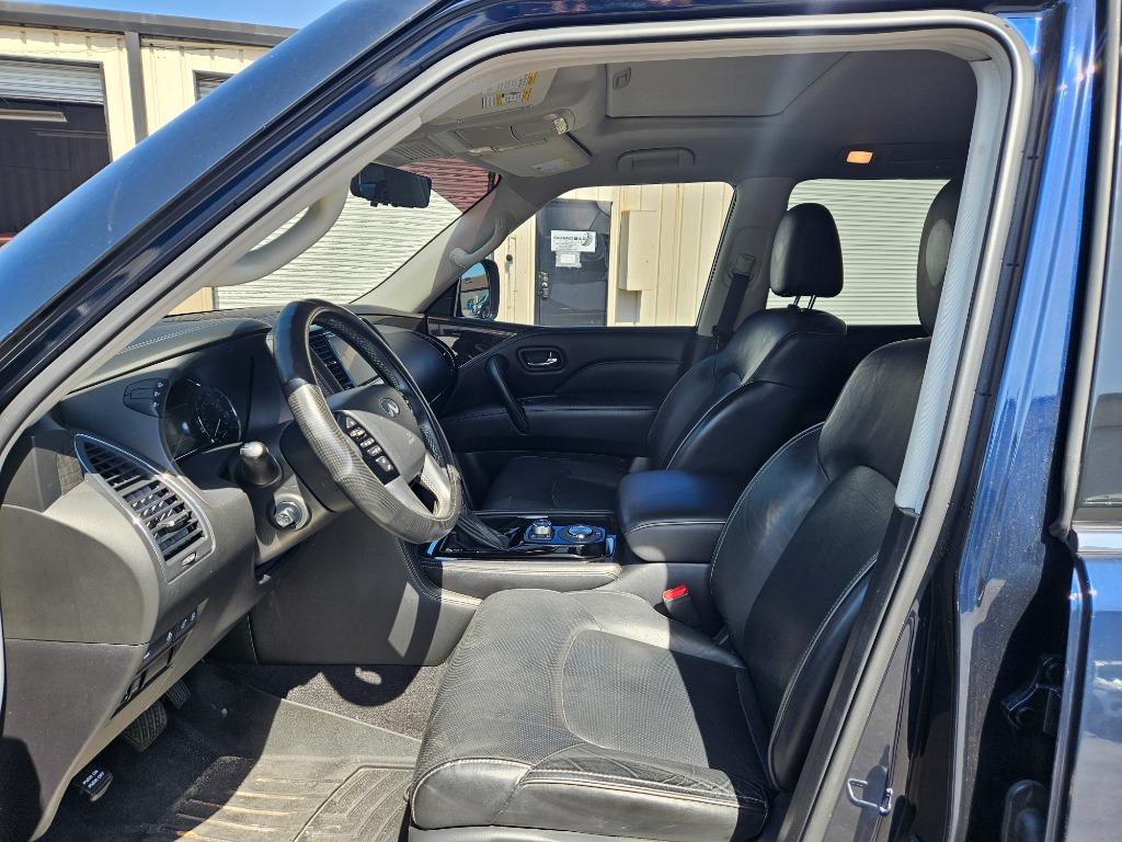 2021 Infiniti QX80 Luxe photo