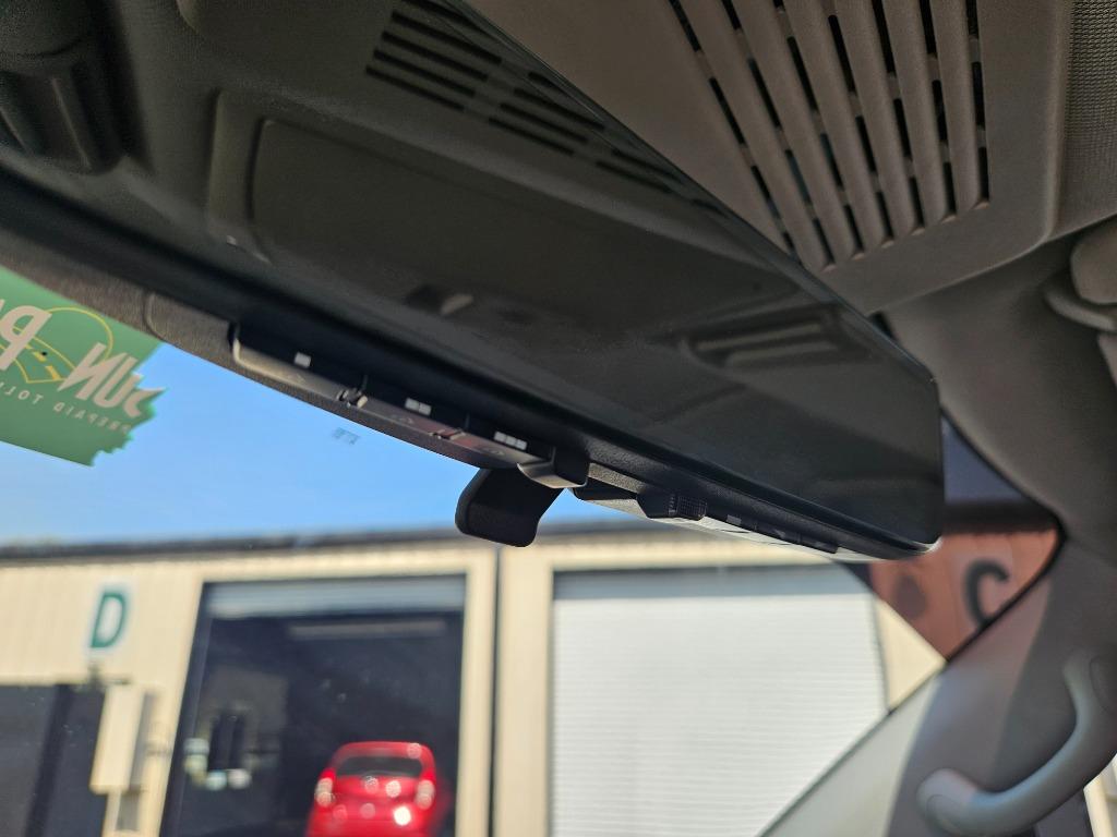 2021 Infiniti QX80 Luxe photo