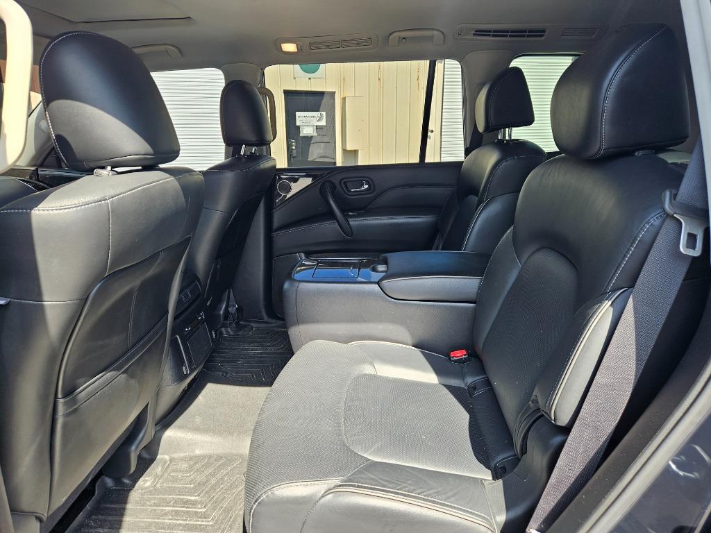 2021 Infiniti QX80 Luxe photo