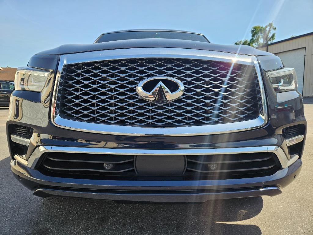 2021 Infiniti QX80 Luxe photo