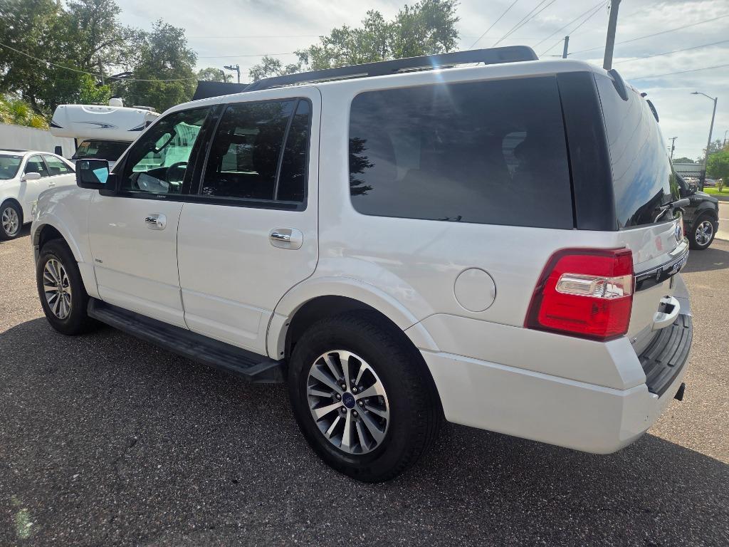 2017 Ford Expedition - $9,990