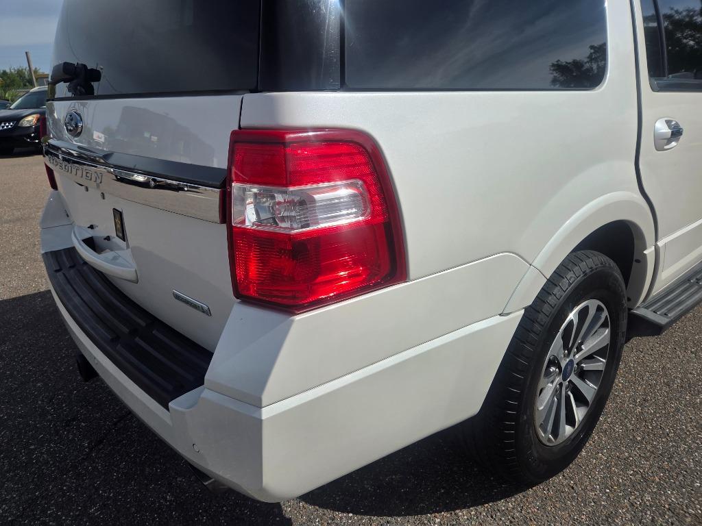2017 Ford Expedition - $9,990