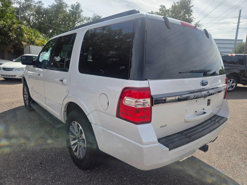 2017 Ford Expedition - $9,990